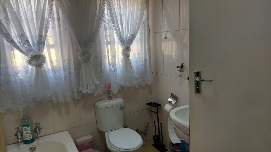 3 Bedroom Property for Sale in Oos Einde North West